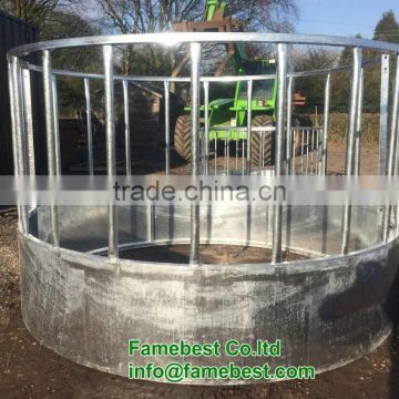 Heavy duty round hay feeder for smaller operations