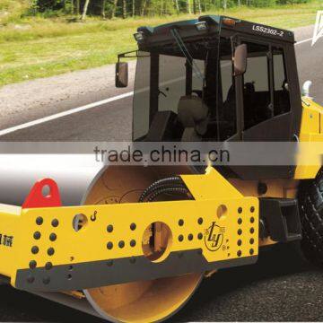 LSS2302-2 CE Certificate Dual-amplitude and Frequency Road Roller Compactor photo-3