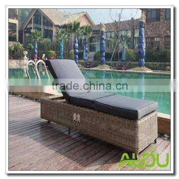 Audu Pittsburgh Pool Wicker Outdoor Lounger photo-3