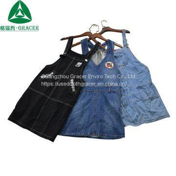 Container of Used Clothes Women Used Clothes Bale in Sharjah Mixes Clothes photo-3