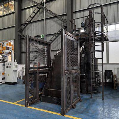 Crawler type automatic loading and unloading shot blasting machine