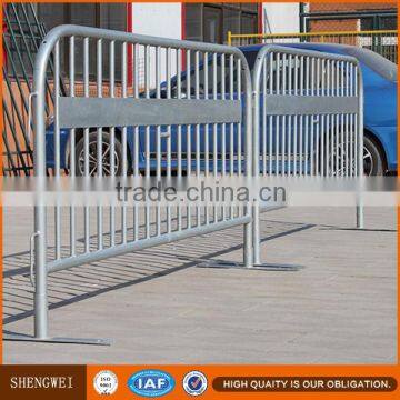 galvanized hook and link connected temporary Barrier