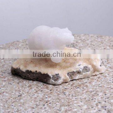 Wholesale semi precious stone white jade bear carved gemstone