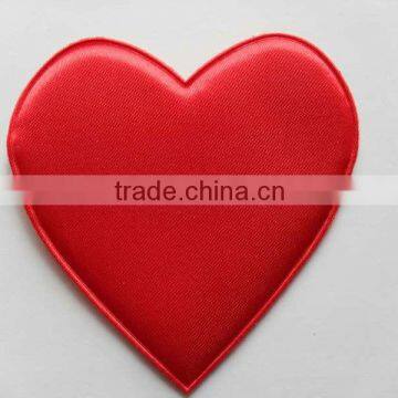 Ultrasonic Embossing Laser Cut Red Heart for Garment Accessories / for Toy