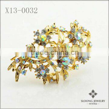 Fashion Gold Shiny Colorful Brooch for Invitations