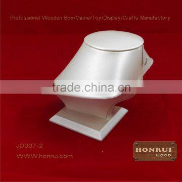 special neck wood display
