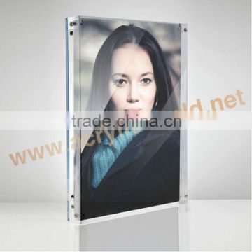 acrylic photo frame manufacturers