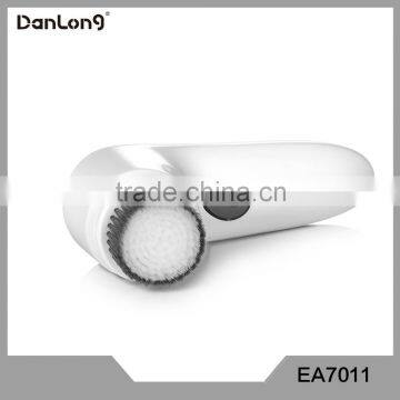 2017 Latest Waterproof Sonic Vibrating Rechargeable Facial Cleansing Brush photo-4