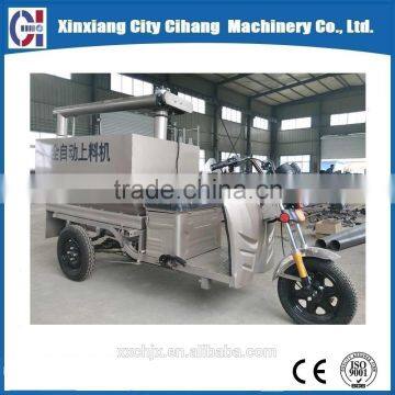 Energy conservation battery drive animal feeder truck