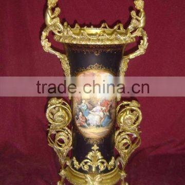 Lovely Cherubim Flower Pot, Hand Painting Ceramic Gold Flower Bowl With Elegant Flowers Mounted photo-2