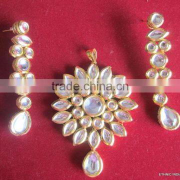 Kundan Pachi Pendant EARRING Set photo-2