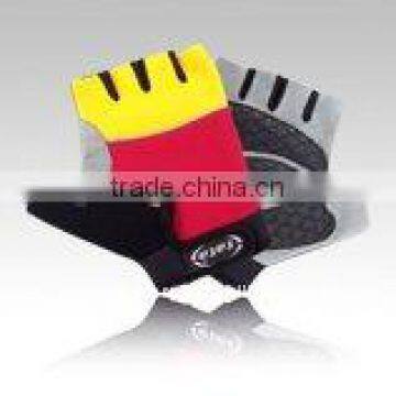 FITNESS GLOVES