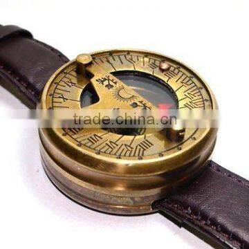 Roman wrist sundial compass with leather belt