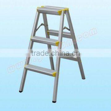 aluminum folding ladder with 3 steps