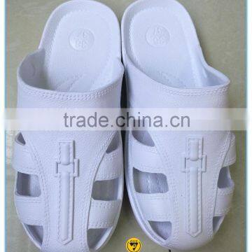 Good quality new type white color pvc foamed injection esd shoes slipper manufacturer