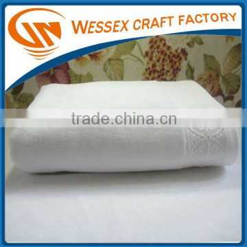 White color hotel bath towel for sale