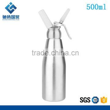 500ml Stainless Steel Cream Whipper/Cream Dispenser With Plastic Lid