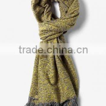 2016 trendy fashionable warm heated fringed long acrylic scarf