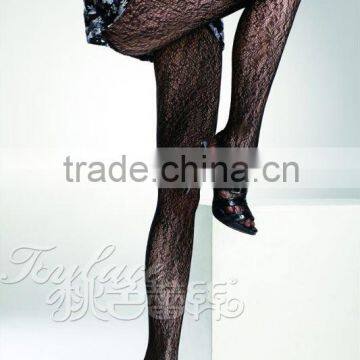 Jacquard Poinsettia Seamed Pantyhose
