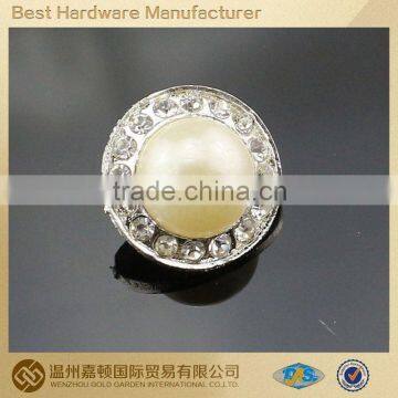 Beautiful flower decorative rhinestone buttons for wedding decoration