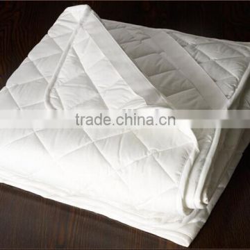 COTTON Quilted MATTRESS PROTECOR with Elastic Bands at four corners