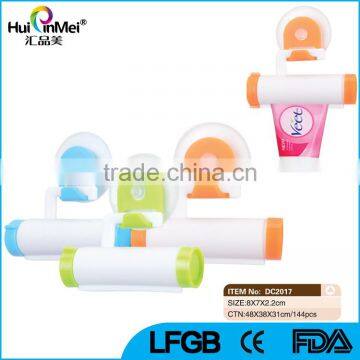 On Wall Suction Cup Plastic Toothpaste Squeezer