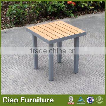 Plastic wood top outdoor end table for sun lounger