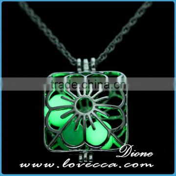 Plating platinum+Sky blue luminous Fahion Luminous Stone Necklace essential oil diffuser glow in the dark necklace