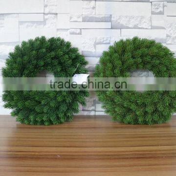 Plastic Green Pine Wreath for Indoor Wall Decoration photo-2