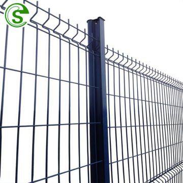 Heavy weldmesh panels with 2000 mm wide 2D fenceGreen weldmesh 2030 x 2500mm with supporting posts and fixing 2D fence