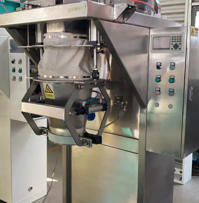 304 stainless steel Semi-automatic 5kg to 25kg/bag packaging weighing filling machine