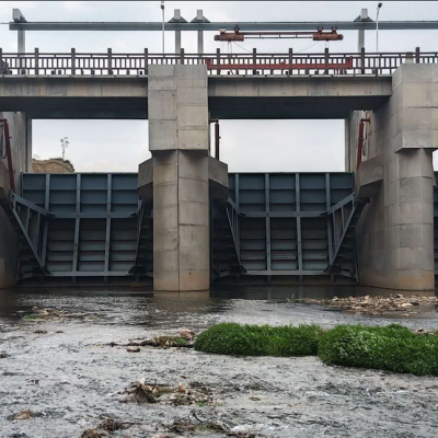 Arc-shaped Sluice Gate, River Water Diversion for Hydroelectric Power and Irrigation photo-3