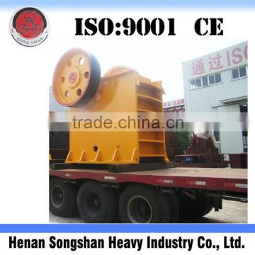 Primary crusher for sandstone production line