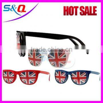Fashionable Plastic Pinhole Party Sunglasses photo-6