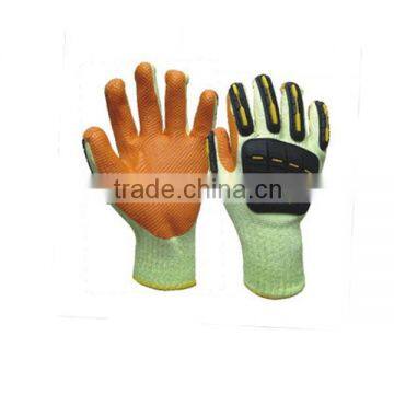 Natural Rubber Coated Anti-impact TPR Back Working Gloves