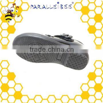 Long term cooperation healthy non slip black school shoes wood shoe rack