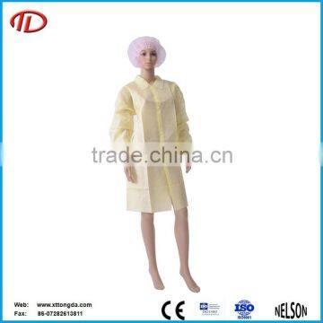 Medical single use non-woven isolation gown
