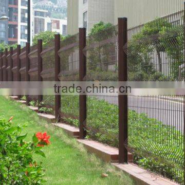 china hot-dipped galvanized steel wire mesh fence