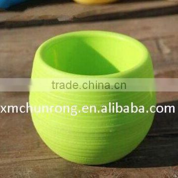 mini plastic flowerpot