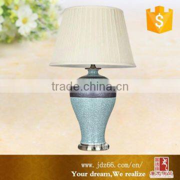 Modern age Crackled Glaze Type ceramic lamp