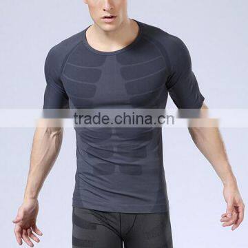 Mens Seamless Sport Compression T-shirt photo-4