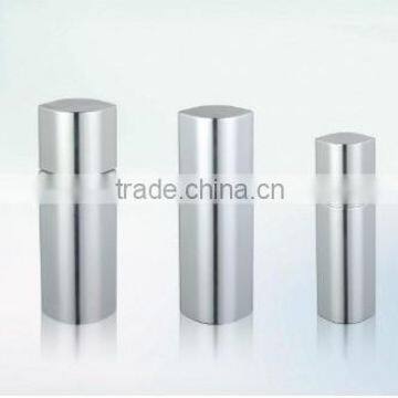 PET bottle for cosmetic packaging