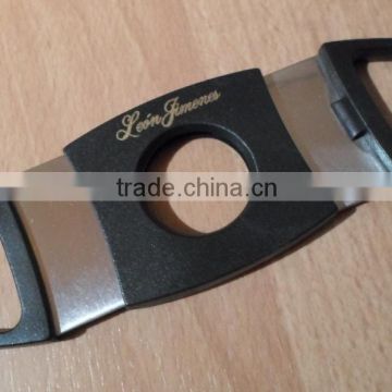 plastic triangle cigar cutter