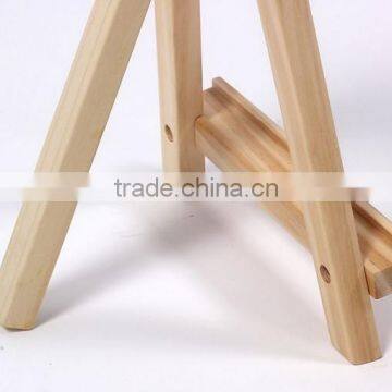 Small Wooden Easel photo-4