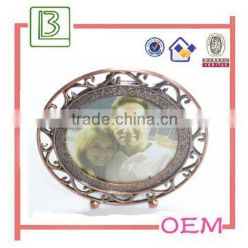 China Supplier Round Red Bronze Metal Photo Frame