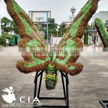 Outdoor evergreen garden topiary butterfly plants statue for park ornaments