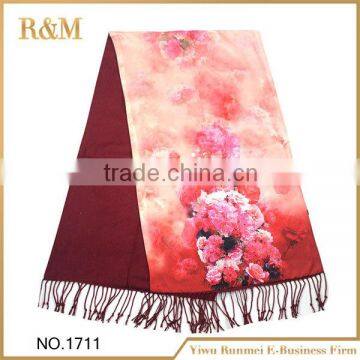 Factory Supply trendy style fashion print scarf from China