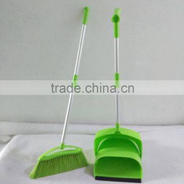 Hot Sale Hangable 2-section Handle Broom & Dustpan Set
