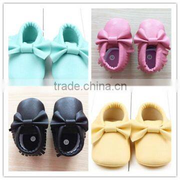 Kapu manufacture baby shoes moccasin shoes bow and fringe design from Kapu