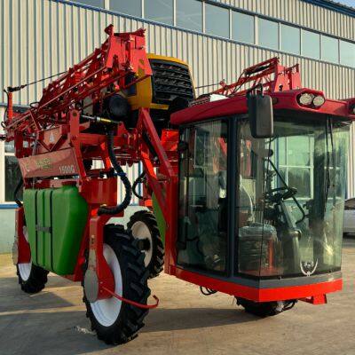 1500Lself-propelled boom sprayer corn sprayer